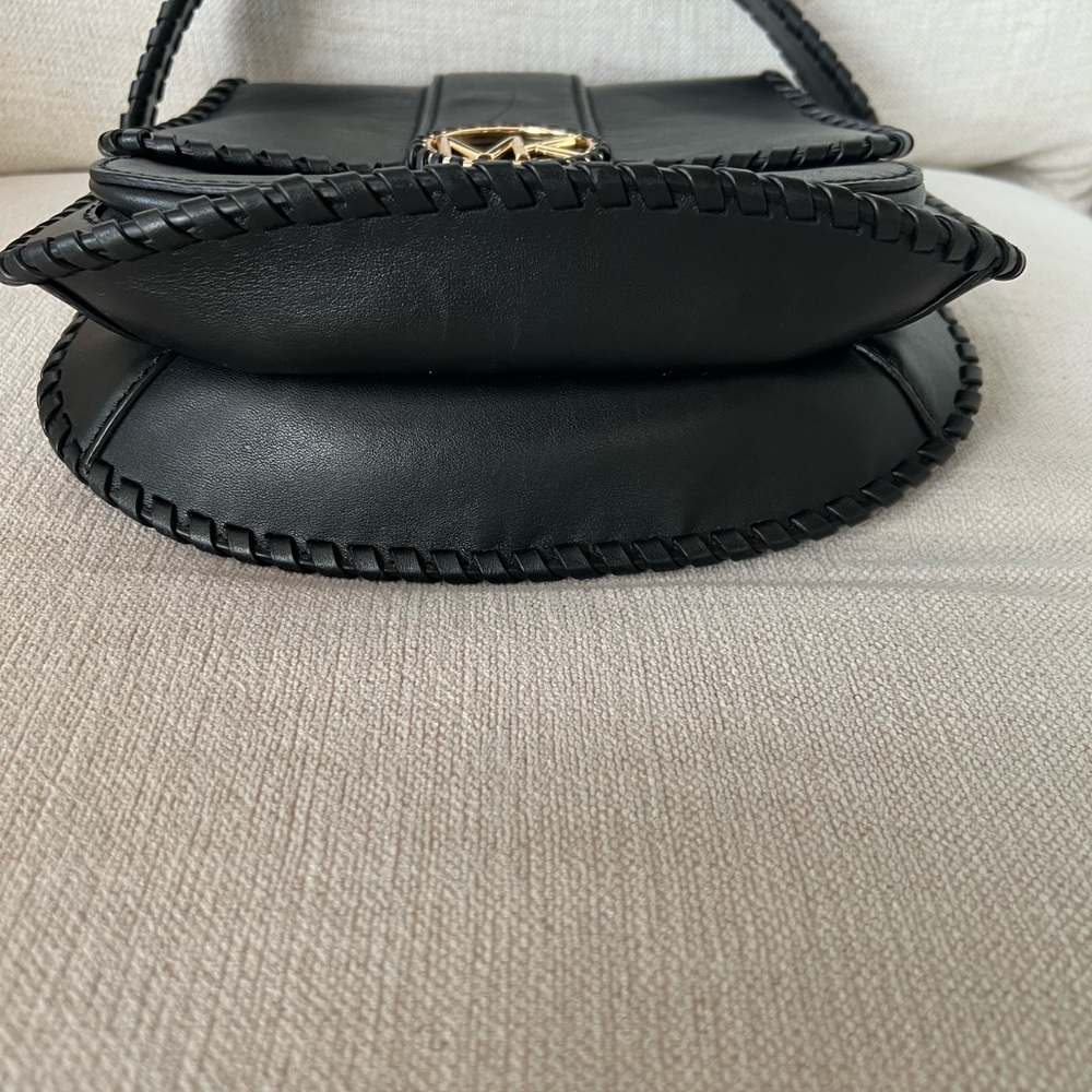 Michael Kors Black saddle/crossbody bag - Picture 12 of 16